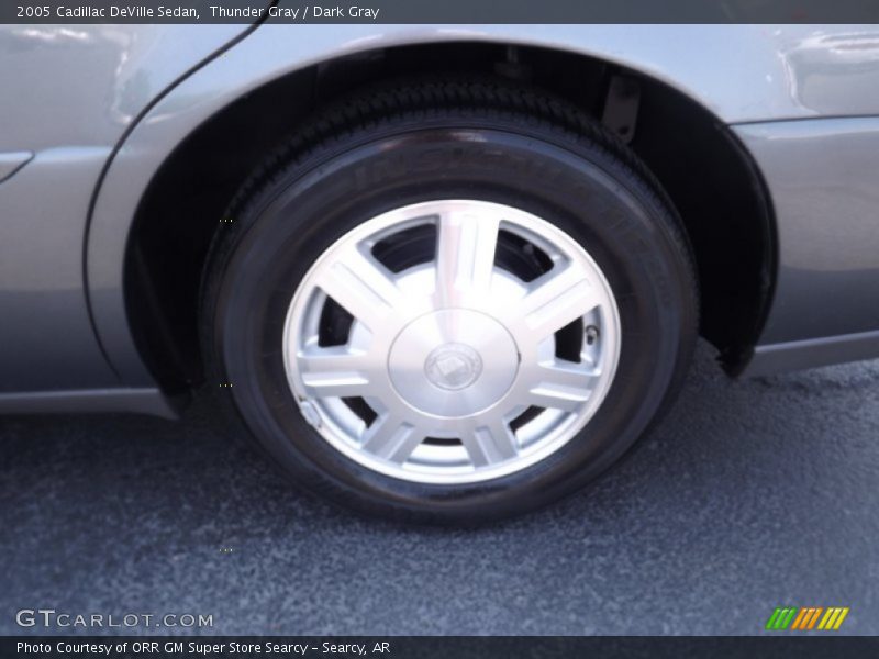 Thunder Gray / Dark Gray 2005 Cadillac DeVille Sedan