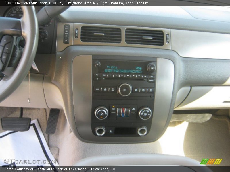 Graystone Metallic / Light Titanium/Dark Titanium 2007 Chevrolet Suburban 1500 LS