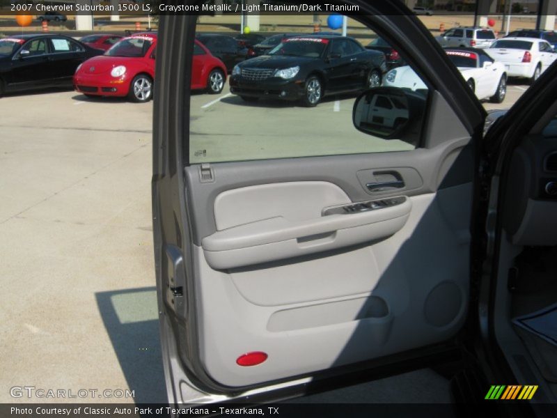Graystone Metallic / Light Titanium/Dark Titanium 2007 Chevrolet Suburban 1500 LS