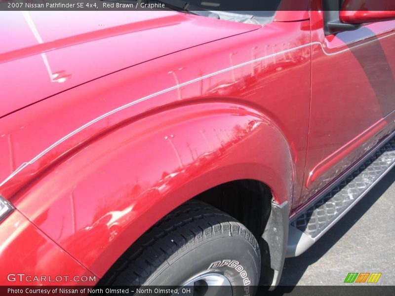 Red Brawn / Graphite 2007 Nissan Pathfinder SE 4x4