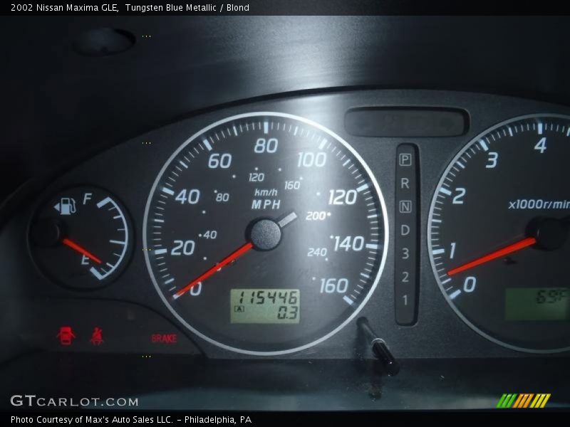 Tungsten Blue Metallic / Blond 2002 Nissan Maxima GLE