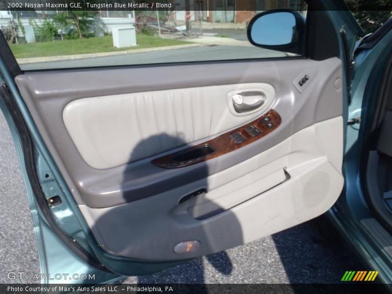 Tungsten Blue Metallic / Blond 2002 Nissan Maxima GLE
