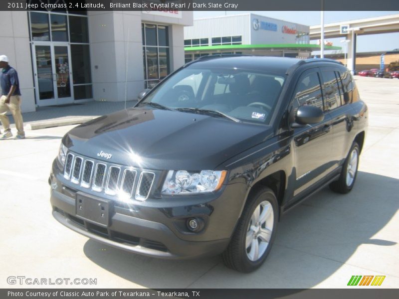 Brilliant Black Crystal Pearl / Dark Slate Gray 2011 Jeep Compass 2.4 Latitude