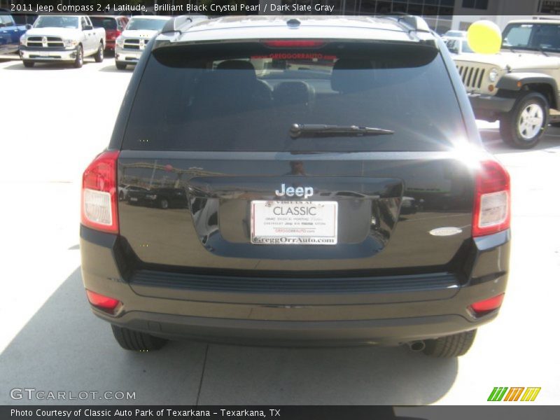 Brilliant Black Crystal Pearl / Dark Slate Gray 2011 Jeep Compass 2.4 Latitude