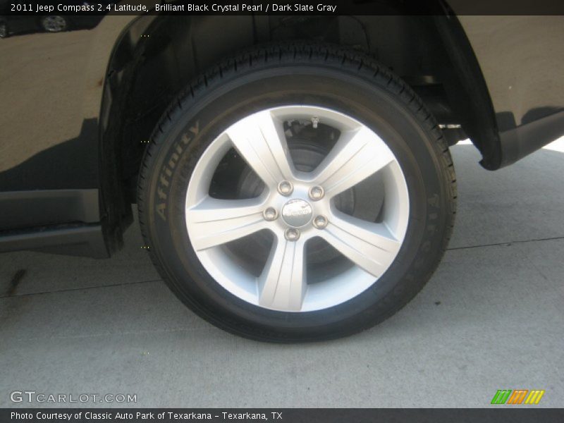 Brilliant Black Crystal Pearl / Dark Slate Gray 2011 Jeep Compass 2.4 Latitude