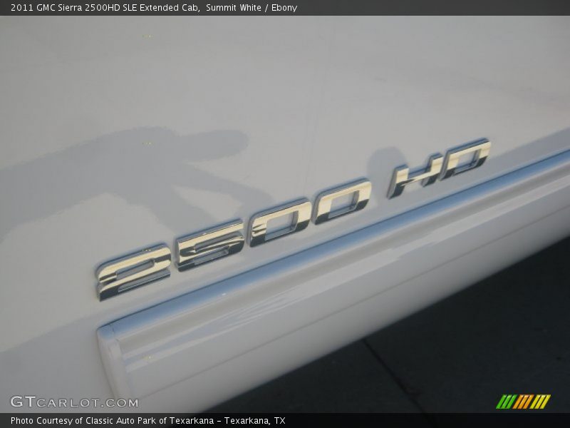 Summit White / Ebony 2011 GMC Sierra 2500HD SLE Extended Cab