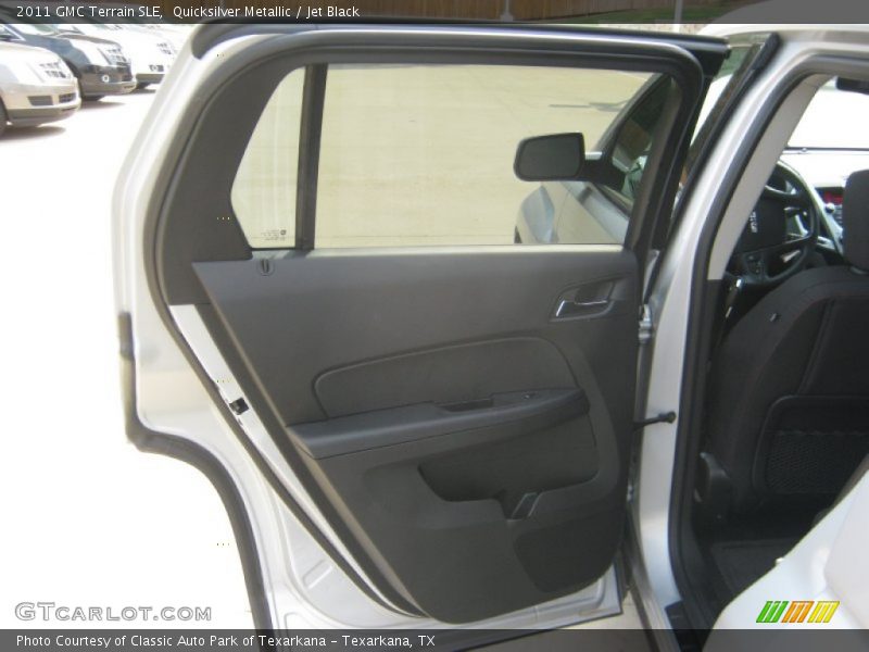 Quicksilver Metallic / Jet Black 2011 GMC Terrain SLE