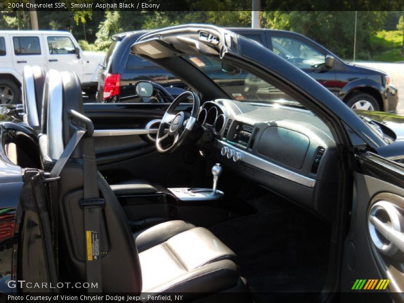 Smokin' Asphalt Black / Ebony 2004 Chevrolet SSR