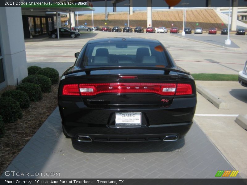 Pitch Black / Black 2011 Dodge Charger R/T