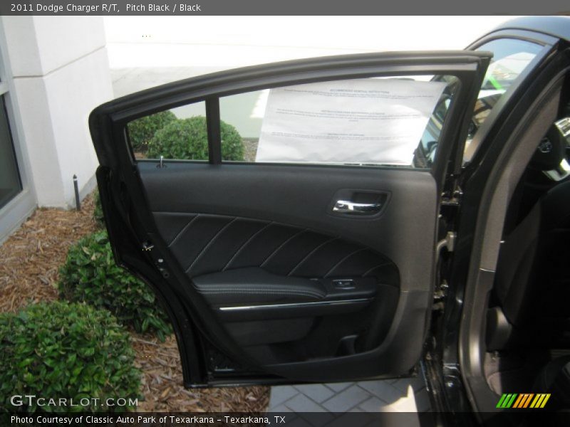Pitch Black / Black 2011 Dodge Charger R/T