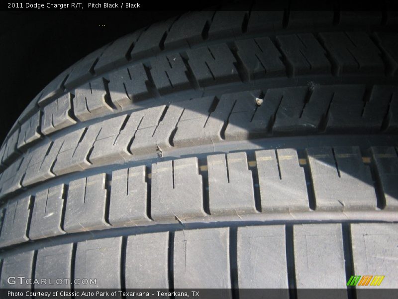 Pitch Black / Black 2011 Dodge Charger R/T