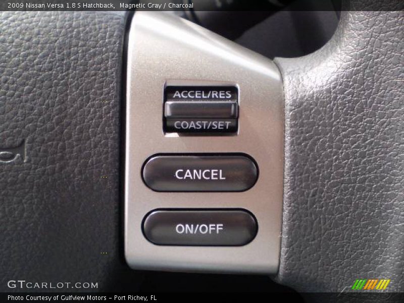 Magnetic Gray / Charcoal 2009 Nissan Versa 1.8 S Hatchback