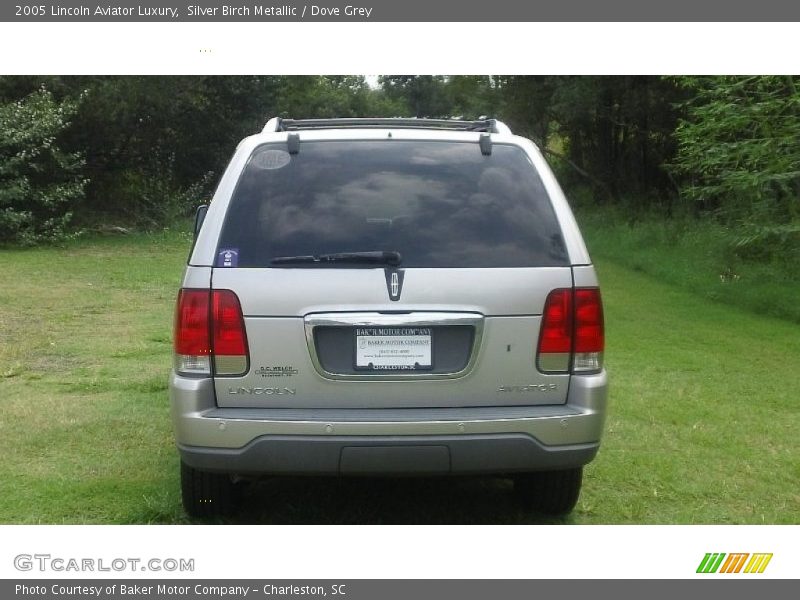 Silver Birch Metallic / Dove Grey 2005 Lincoln Aviator Luxury