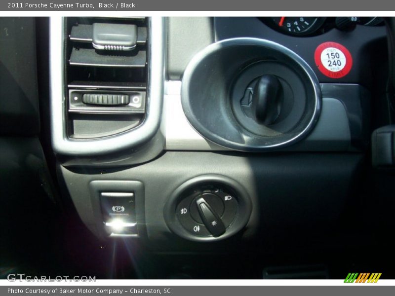 Controls of 2011 Cayenne Turbo