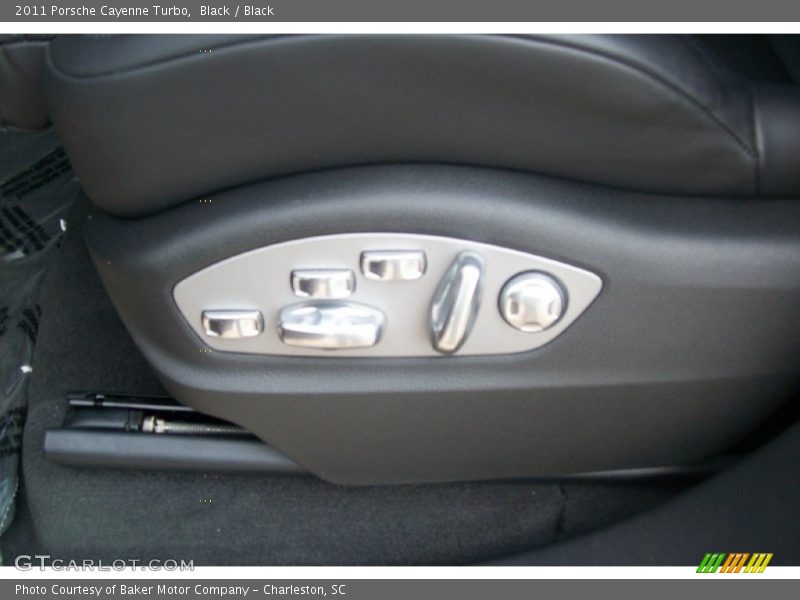 Controls of 2011 Cayenne Turbo