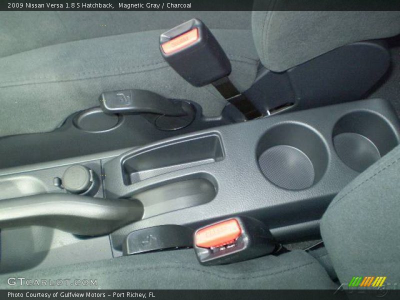 Magnetic Gray / Charcoal 2009 Nissan Versa 1.8 S Hatchback