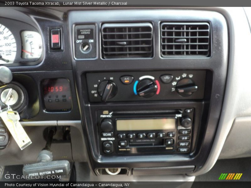 Controls of 2003 Tacoma Xtracab