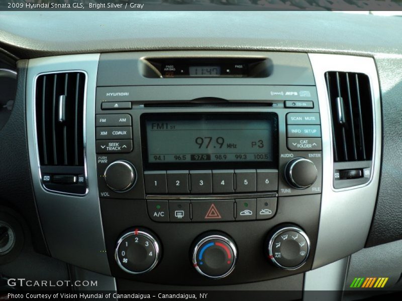 Bright Silver / Gray 2009 Hyundai Sonata GLS