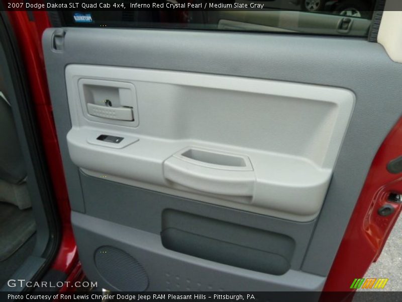 Door Panel of 2007 Dakota SLT Quad Cab 4x4