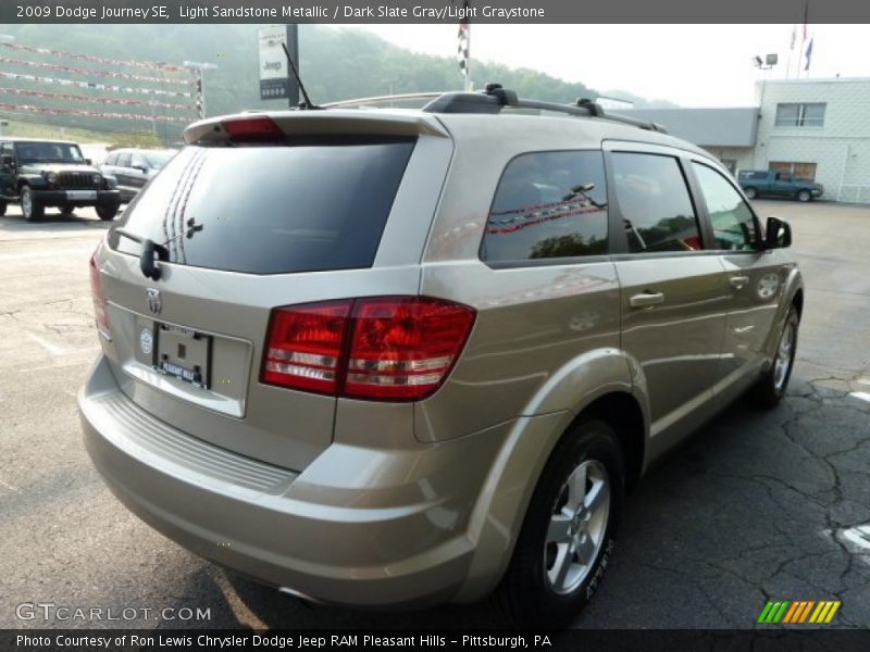 Light Sandstone Metallic / Dark Slate Gray/Light Graystone 2009 Dodge Journey SE