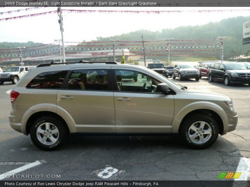 Light Sandstone Metallic / Dark Slate Gray/Light Graystone 2009 Dodge Journey SE