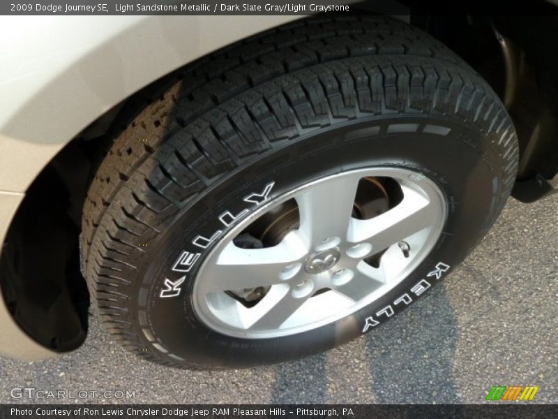 Light Sandstone Metallic / Dark Slate Gray/Light Graystone 2009 Dodge Journey SE