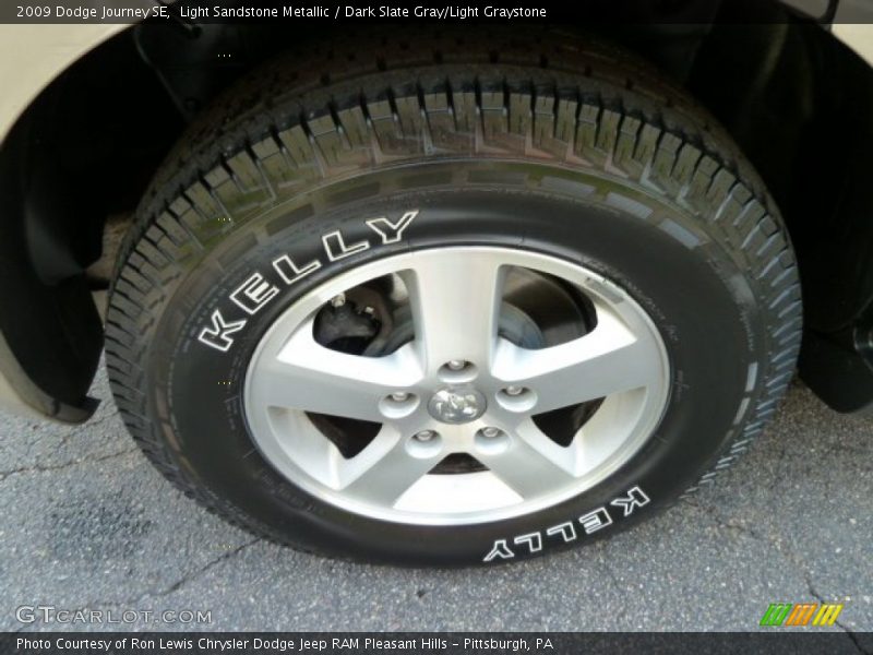 Light Sandstone Metallic / Dark Slate Gray/Light Graystone 2009 Dodge Journey SE