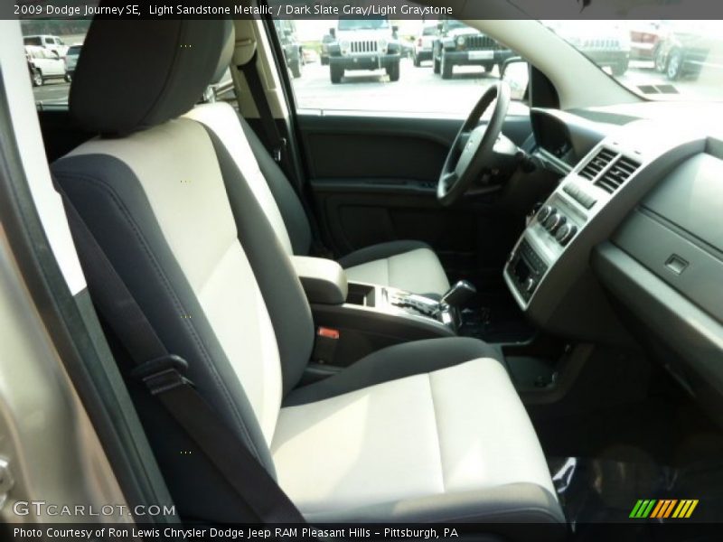 Light Sandstone Metallic / Dark Slate Gray/Light Graystone 2009 Dodge Journey SE