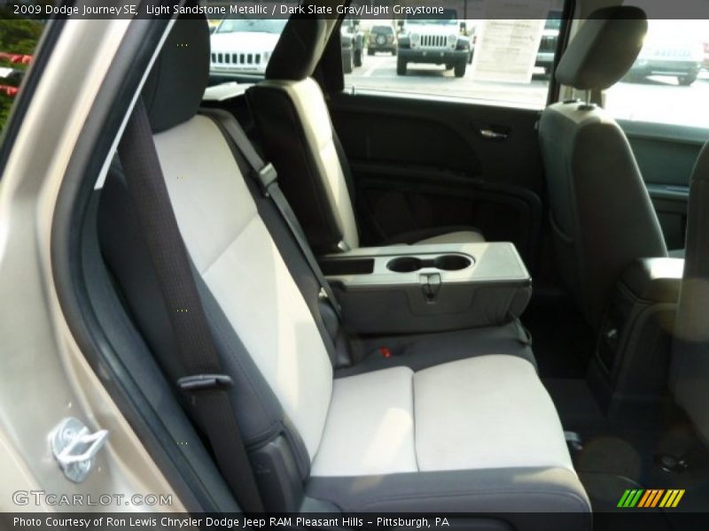 Light Sandstone Metallic / Dark Slate Gray/Light Graystone 2009 Dodge Journey SE