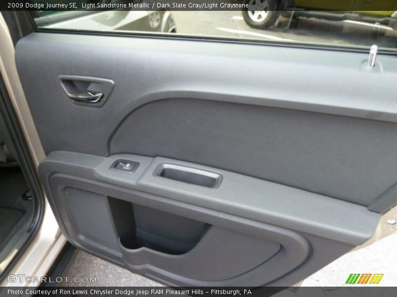 Light Sandstone Metallic / Dark Slate Gray/Light Graystone 2009 Dodge Journey SE