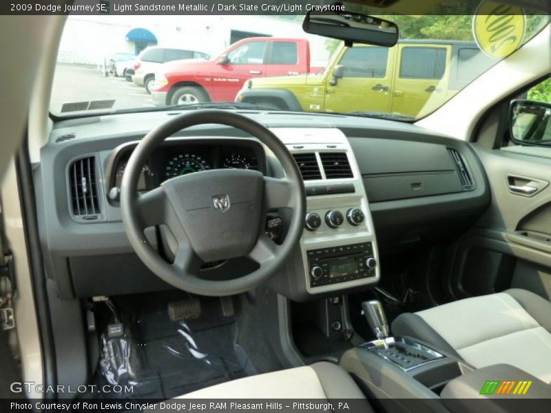 Light Sandstone Metallic / Dark Slate Gray/Light Graystone 2009 Dodge Journey SE