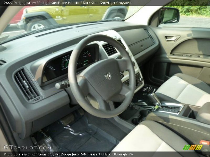 Light Sandstone Metallic / Dark Slate Gray/Light Graystone 2009 Dodge Journey SE