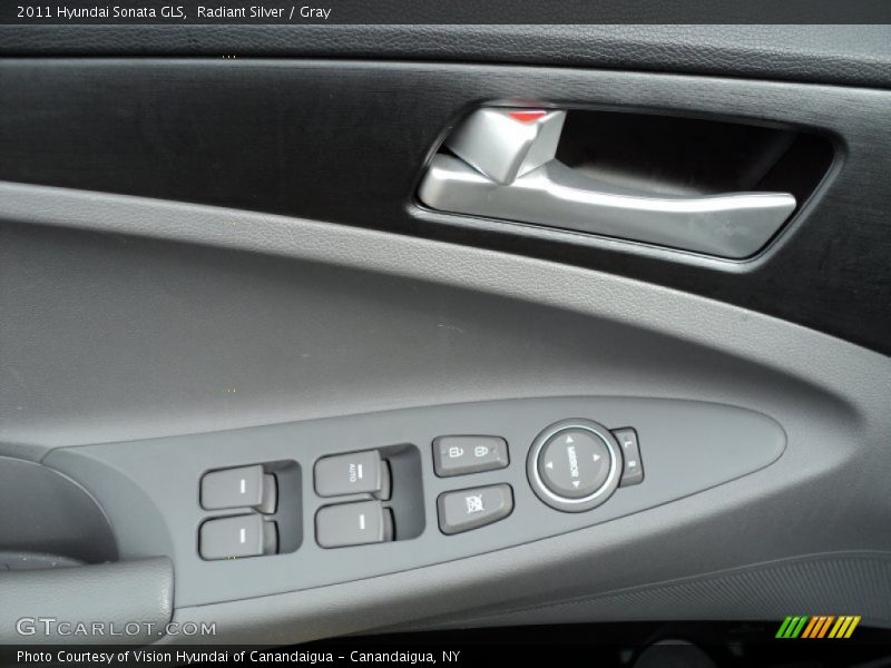 Radiant Silver / Gray 2011 Hyundai Sonata GLS