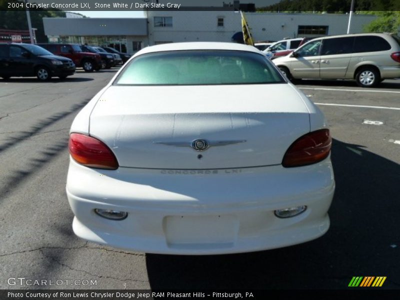 Stone White / Dark Slate Gray 2004 Chrysler Concorde LXi