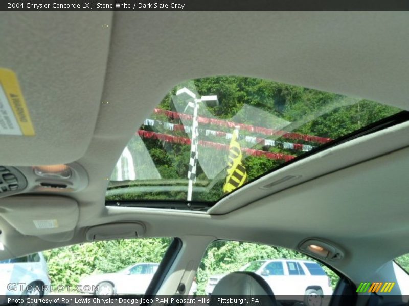 Stone White / Dark Slate Gray 2004 Chrysler Concorde LXi