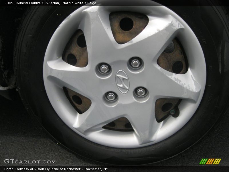 Nordic White / Beige 2005 Hyundai Elantra GLS Sedan