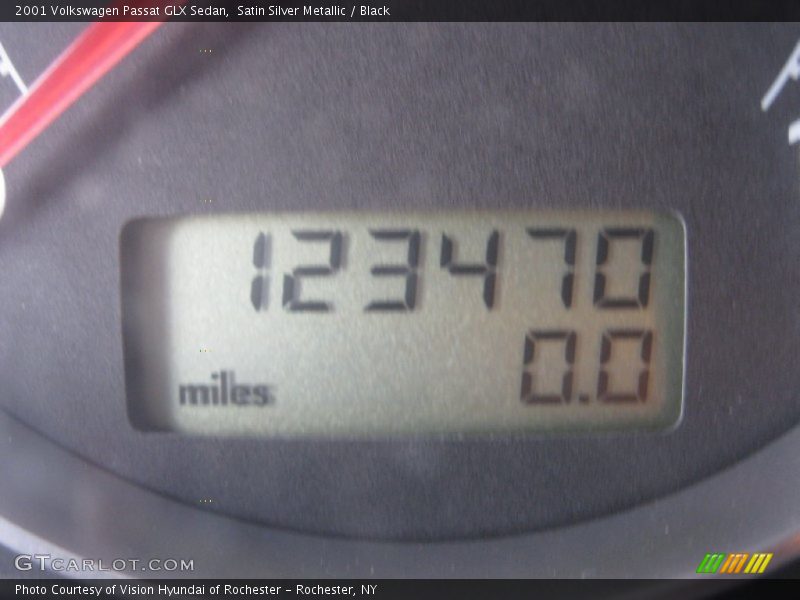 Satin Silver Metallic / Black 2001 Volkswagen Passat GLX Sedan