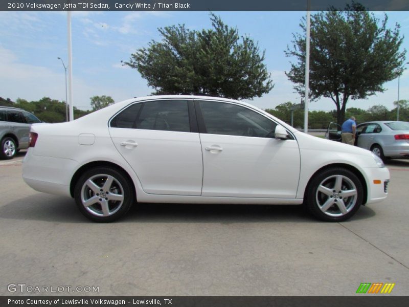 Candy White / Titan Black 2010 Volkswagen Jetta TDI Sedan