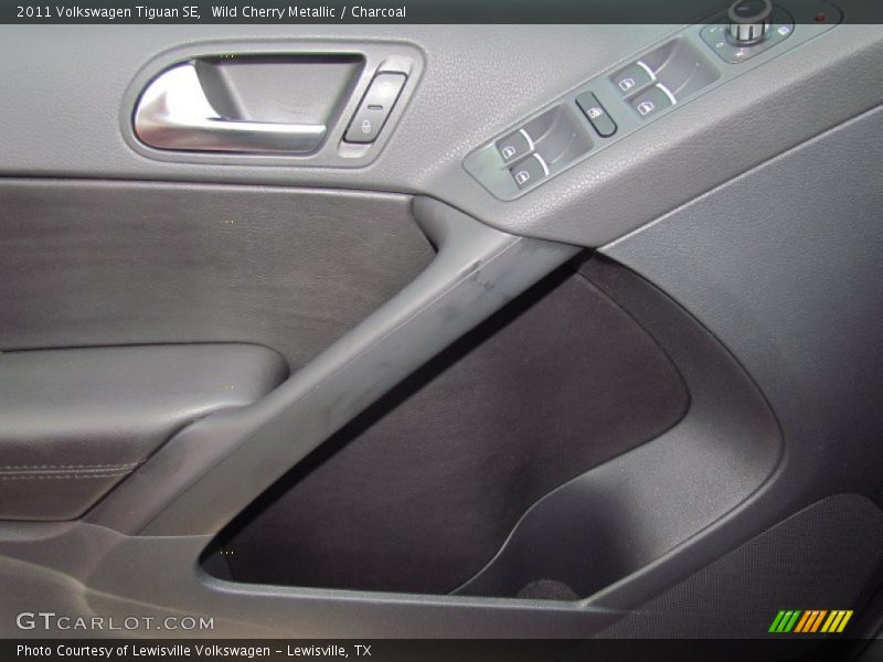 Wild Cherry Metallic / Charcoal 2011 Volkswagen Tiguan SE