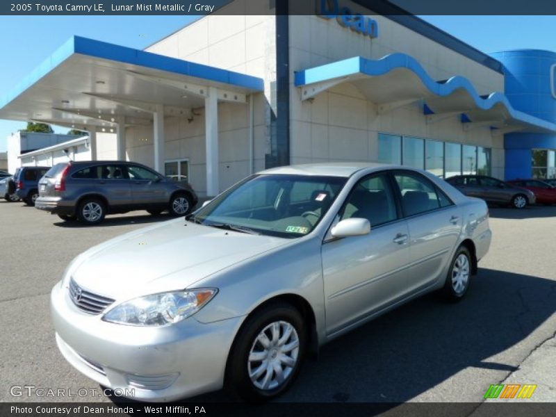 Lunar Mist Metallic / Gray 2005 Toyota Camry LE
