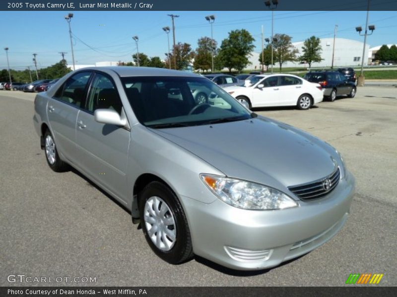 Lunar Mist Metallic / Gray 2005 Toyota Camry LE