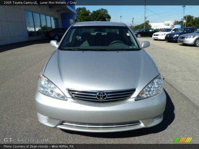 Lunar Mist Metallic / Gray 2005 Toyota Camry LE
