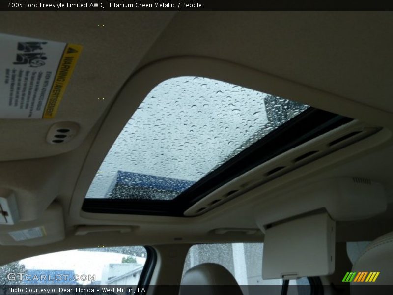 Titanium Green Metallic / Pebble 2005 Ford Freestyle Limited AWD