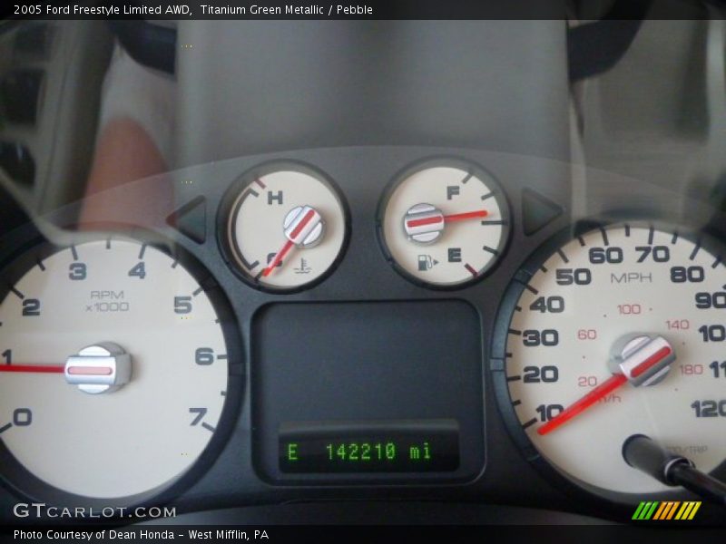 Titanium Green Metallic / Pebble 2005 Ford Freestyle Limited AWD