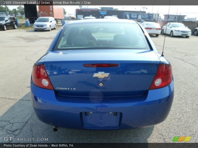 Arrival Blue Metallic / Gray 2005 Chevrolet Cobalt LS Sedan