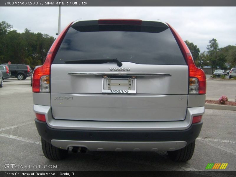 Silver Metallic / Off Black 2008 Volvo XC90 3.2