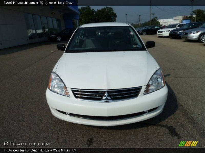 Igloo White / Gray 2006 Mitsubishi Lancer ES