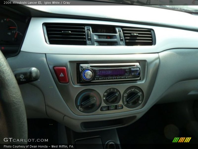 Igloo White / Gray 2006 Mitsubishi Lancer ES