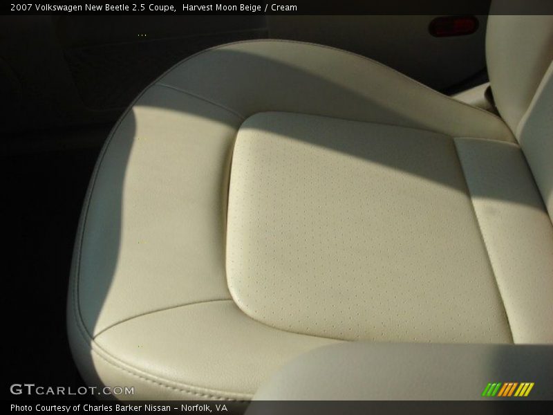Harvest Moon Beige / Cream 2007 Volkswagen New Beetle 2.5 Coupe