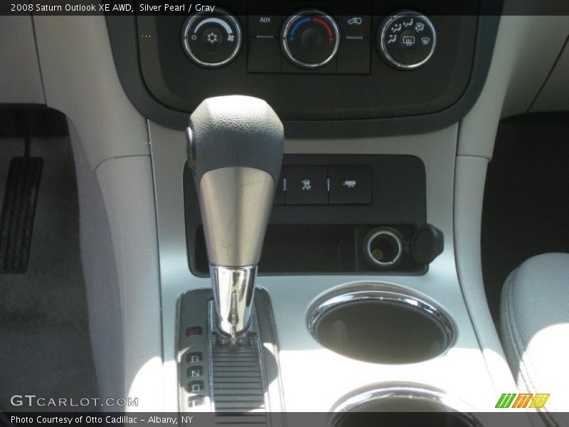  2008 Outlook XE AWD 6 Speed Automatic Shifter